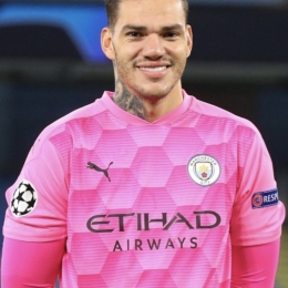 0D9A7290-8A1C-4CE0-B9CE-9CA9C7524952