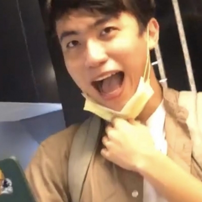 3BEE4B57-793E-4447-94B3-F4803885CA0C